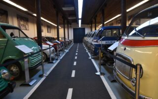 Eden je bil zaslužen, da je »vsak Pogurec prišel do kruha«, drugi je ponesel ime Novega mesta po svetu, tretji je lahko prevažal tudi več kot deset ljudi, četrti ... Vsak eksponat muzejske zbirke hrani svojo neverjetno zgodbo. Več o muzeju in klubu tudi na spletni strani društva www. imvklub.si M. M.